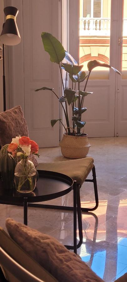 Rossopetruzzelli Apartment Bari Luaran gambar