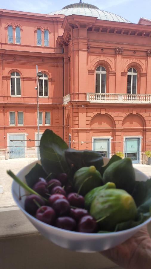 Rossopetruzzelli Apartment Bari Luaran gambar