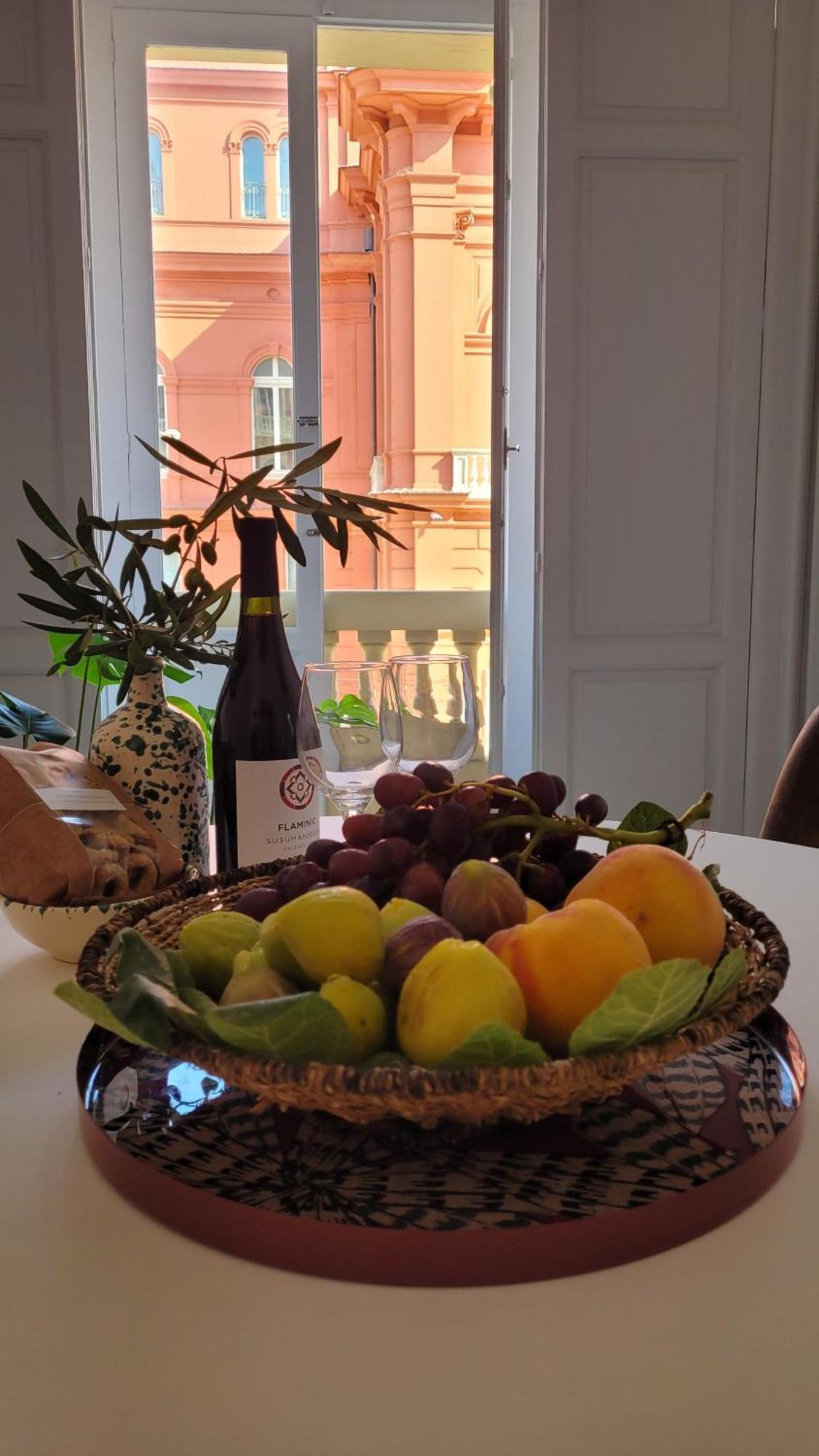 Rossopetruzzelli Apartment Bari Luaran gambar